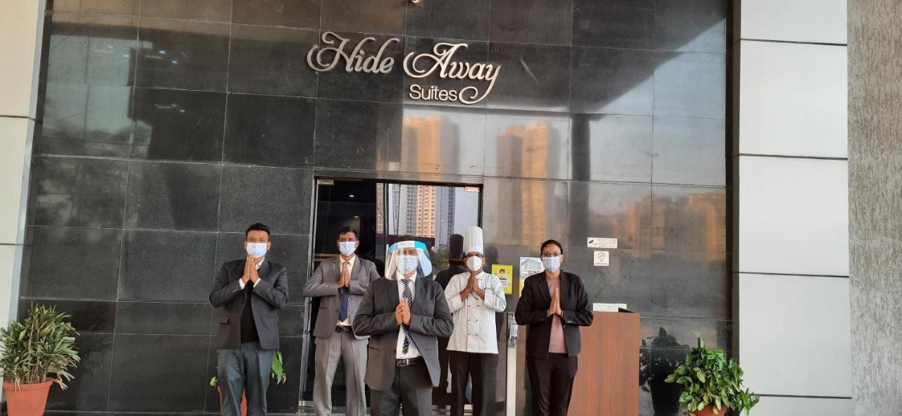 Hide Away Suites Нойда Экстерьер фото